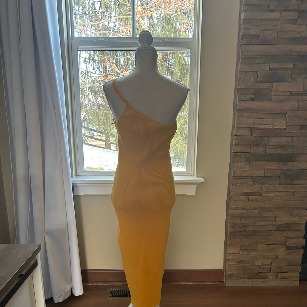 Express Lace Ribbed One Shoulder Midi Dress Size Medium NWT💛 - Picture 3 of 3